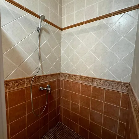 Con Piscina Privada *
